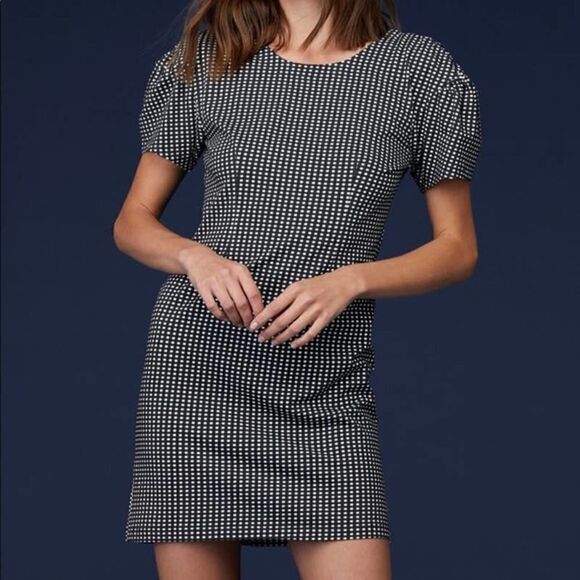REVOLVE Dresses & Skirts - 𝅺LNA Revolve Alanina Black and White Ginham Puff Sleeve Dress Sz M